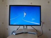 Монитор для молодого дизайнера Dell 2208WFP UltraSharp 22