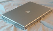 Совершенно новый MacBook Apple Pro 17